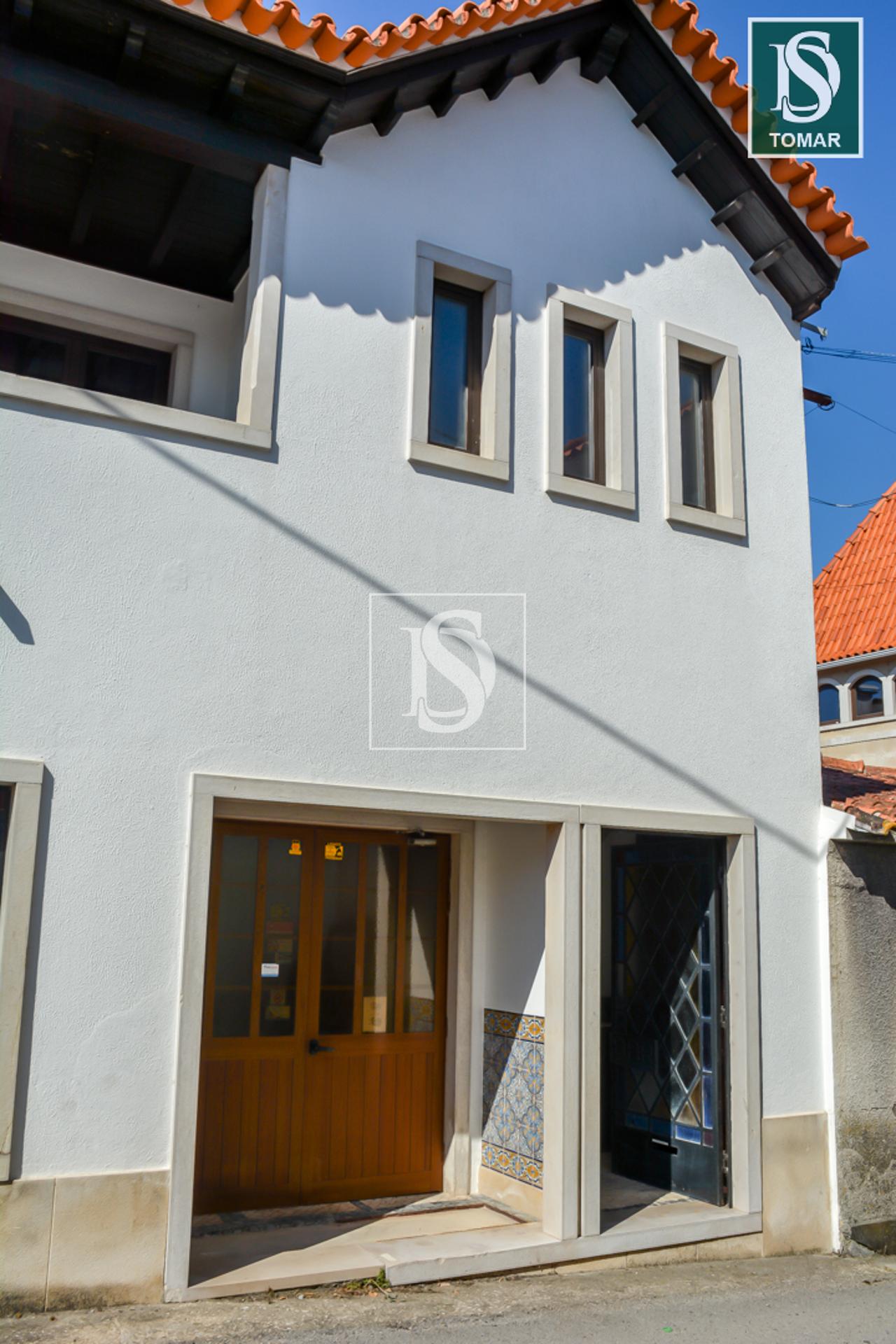 Moradia em Banda T2+1